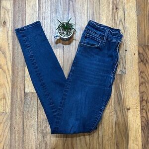 Abercrombie and Fitch. Simone. High Waisted. Size 6L.